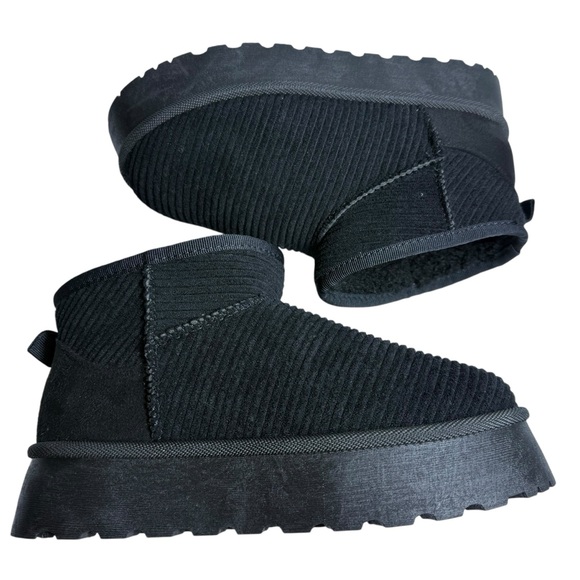 DL 1990 Dirty Laundry Ribbed Platform Shearling Boots | Black | Women’s 7 EUC - Picture 3 of 9